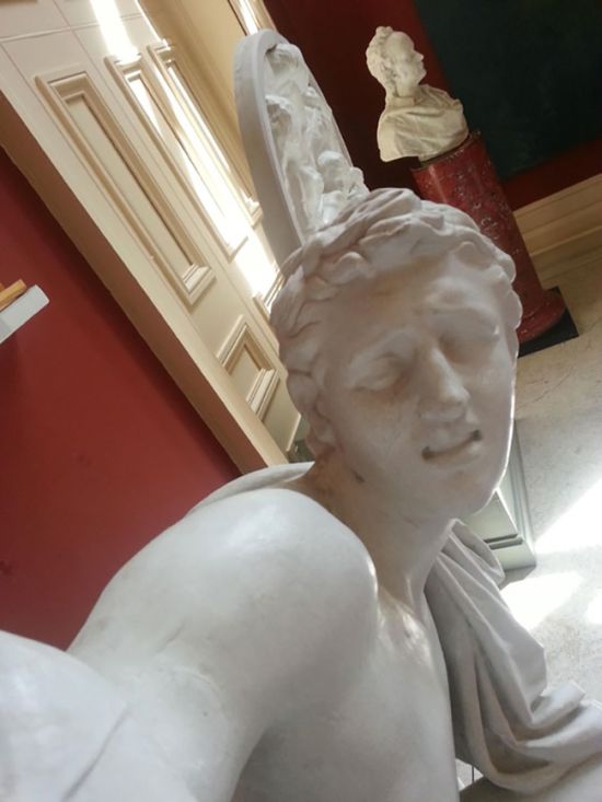 Des selfies de statues - 1