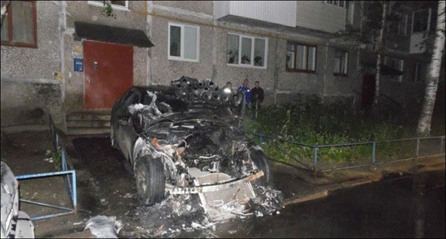 Des voitures mal garées - 17