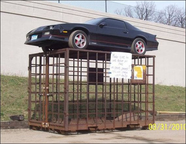 Des voitures mal garées - 8